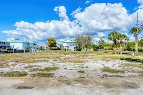 10484 Raymond Street Englewood FL 34224