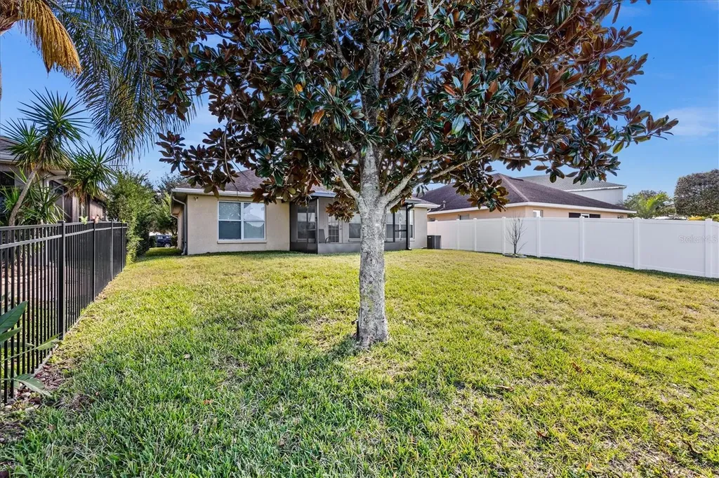 10827 Standing Stone Drive Wimauma FL 33598