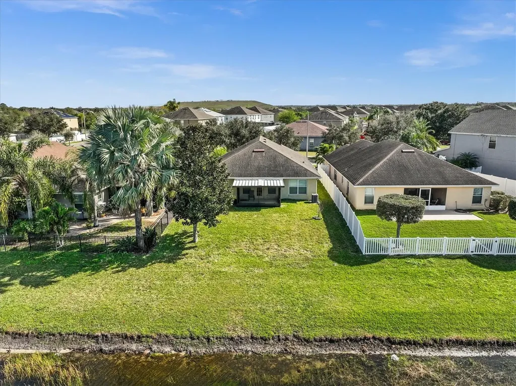 10827 Standing Stone Drive Wimauma FL 33598