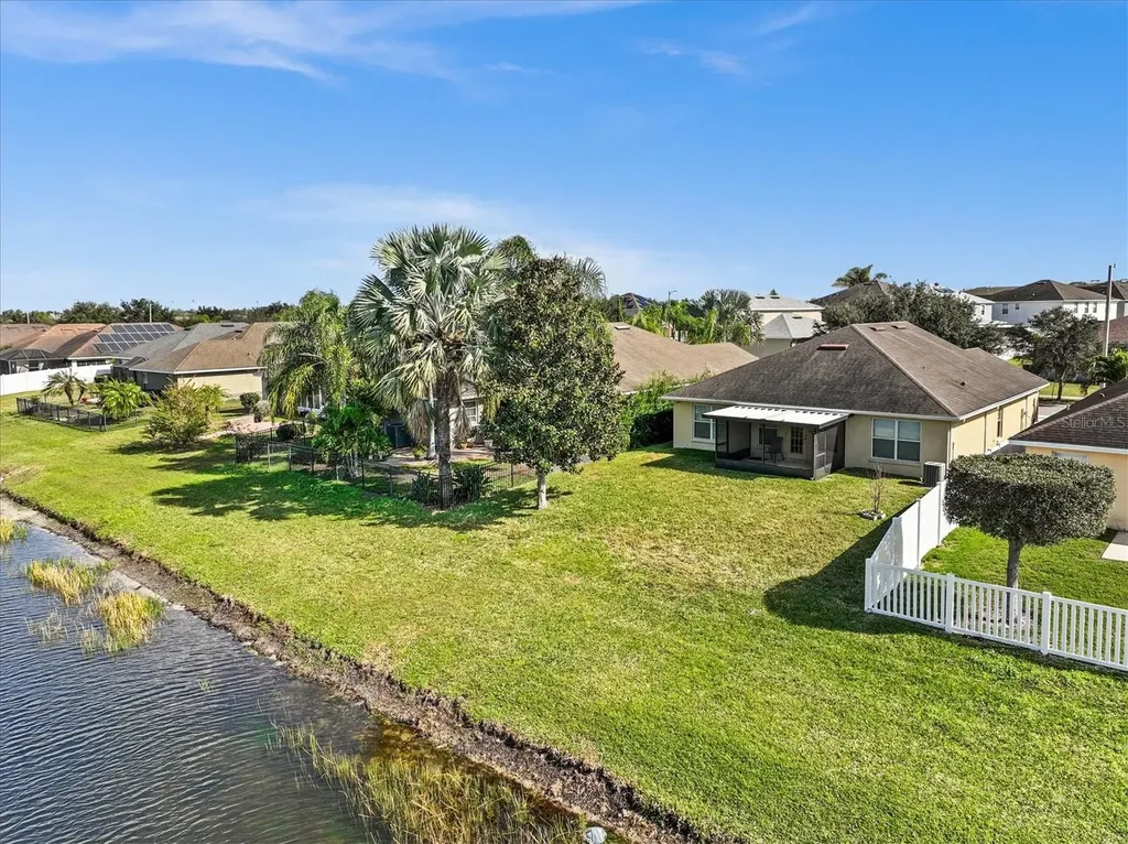 10827 Standing Stone Drive Wimauma FL 33598