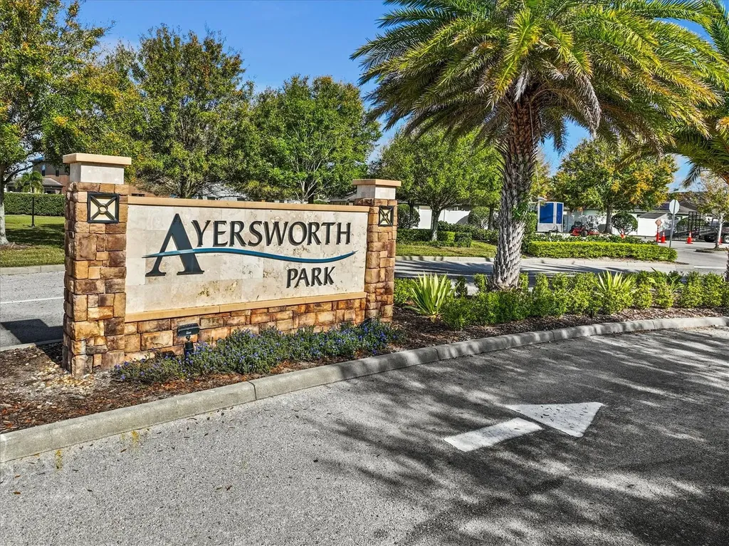 10827 Standing Stone Drive Wimauma FL 33598