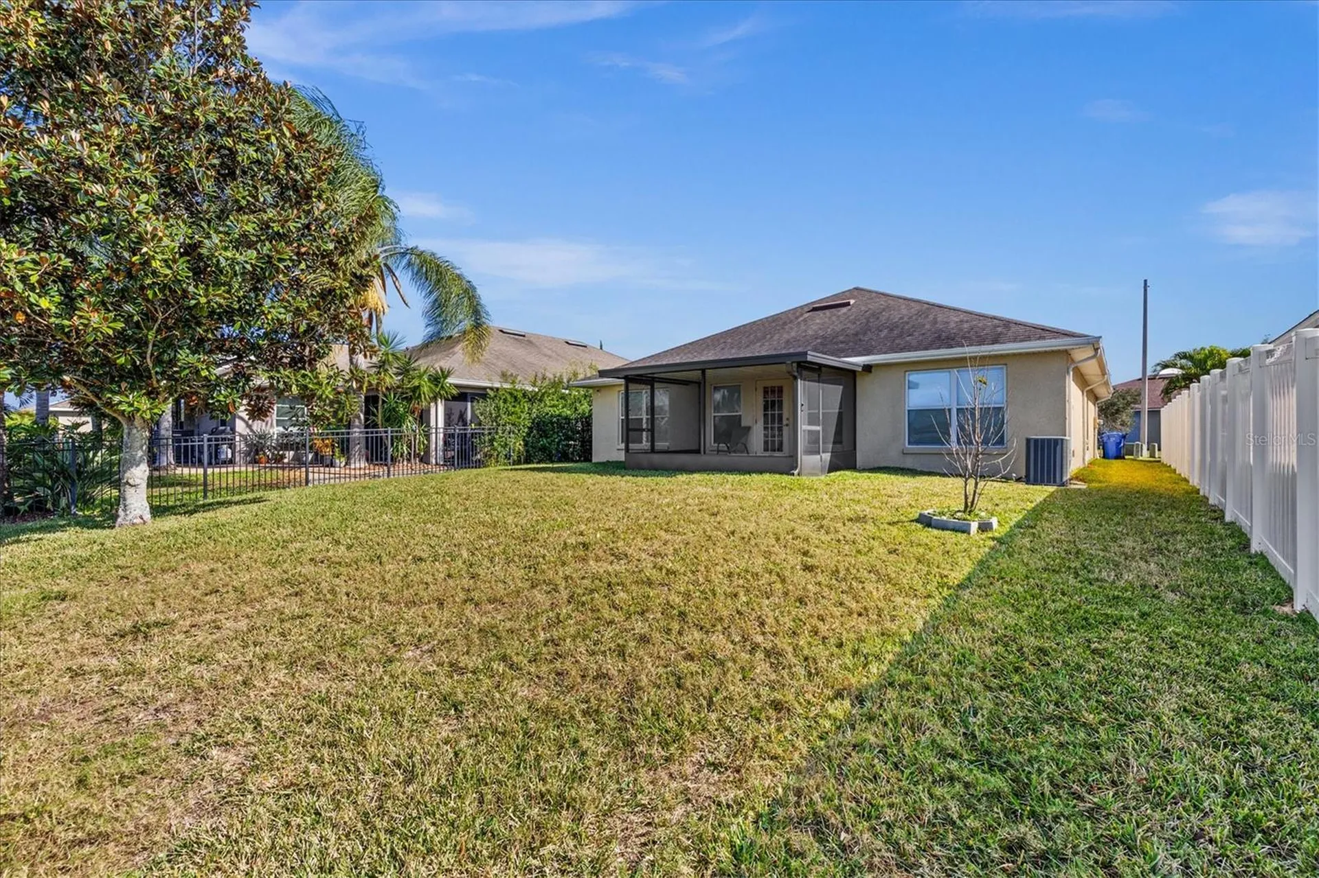 10827 Standing Stone Drive Wimauma FL 33598