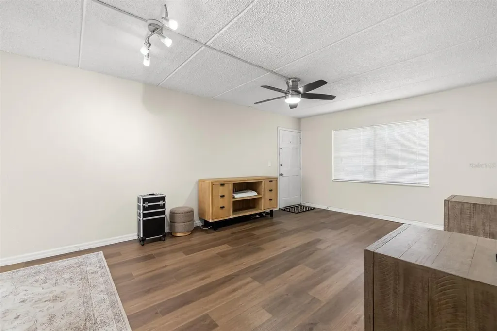 3206 W Azeele Street Tampa FL 33609