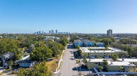 3206 W Azeele Street Tampa FL 33609