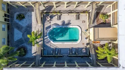 3206 W Azeele Street Tampa FL 33609