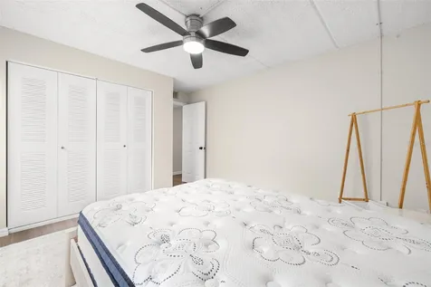 3206 W Azeele Street Tampa FL 33609