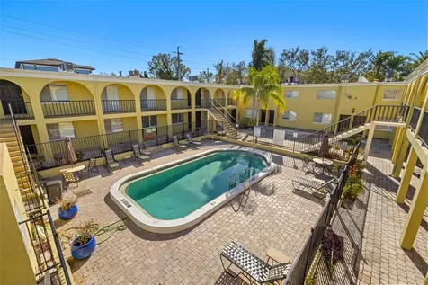 3206 W Azeele Street Tampa FL 33609