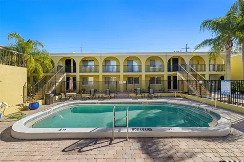 3206 W Azeele Street Tampa FL 33609