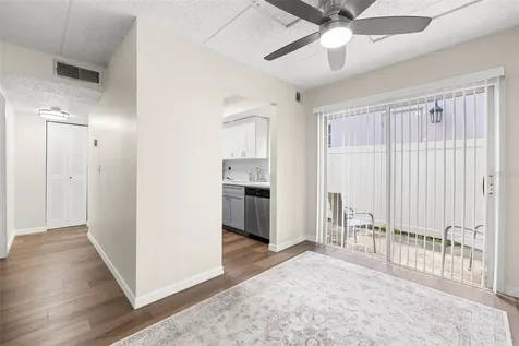 3206 W Azeele Street Tampa FL 33609