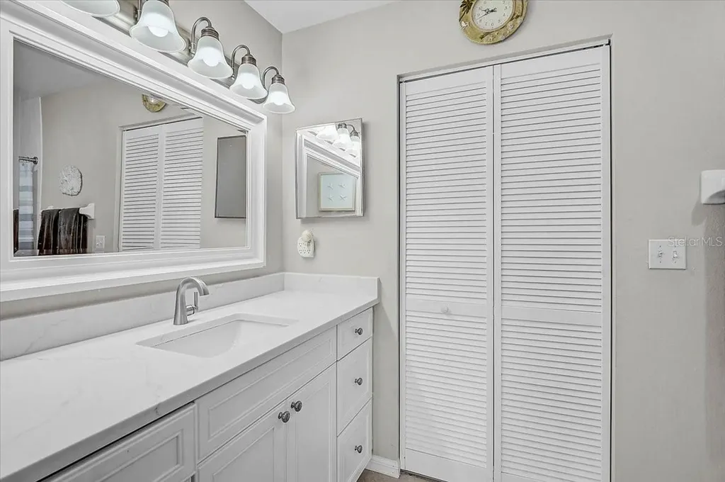 4219 Caddie Drive E Bradenton FL 34203