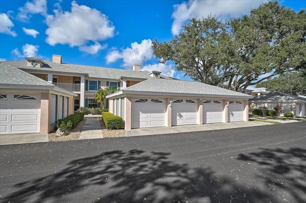 4219 Caddie Drive E Bradenton FL 34203