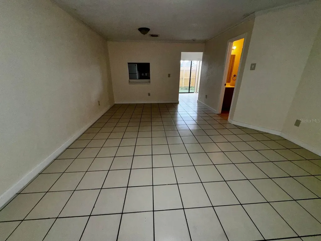 6246 S Bend Square Orlando FL 32807
