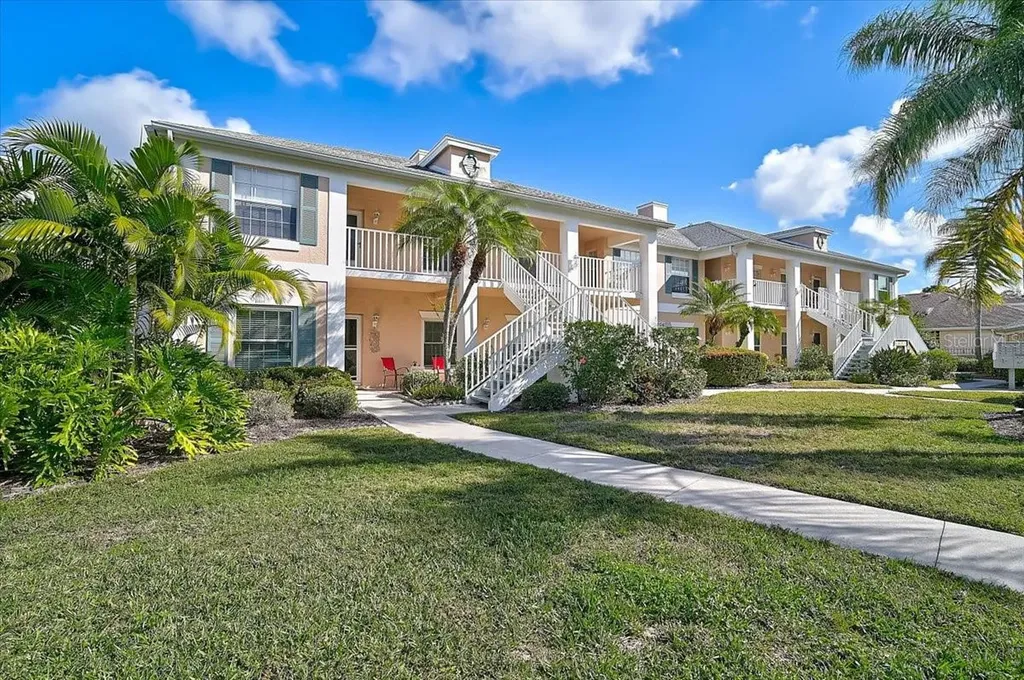 4706 Sand Trap Street Circle E Bradenton FL 34203