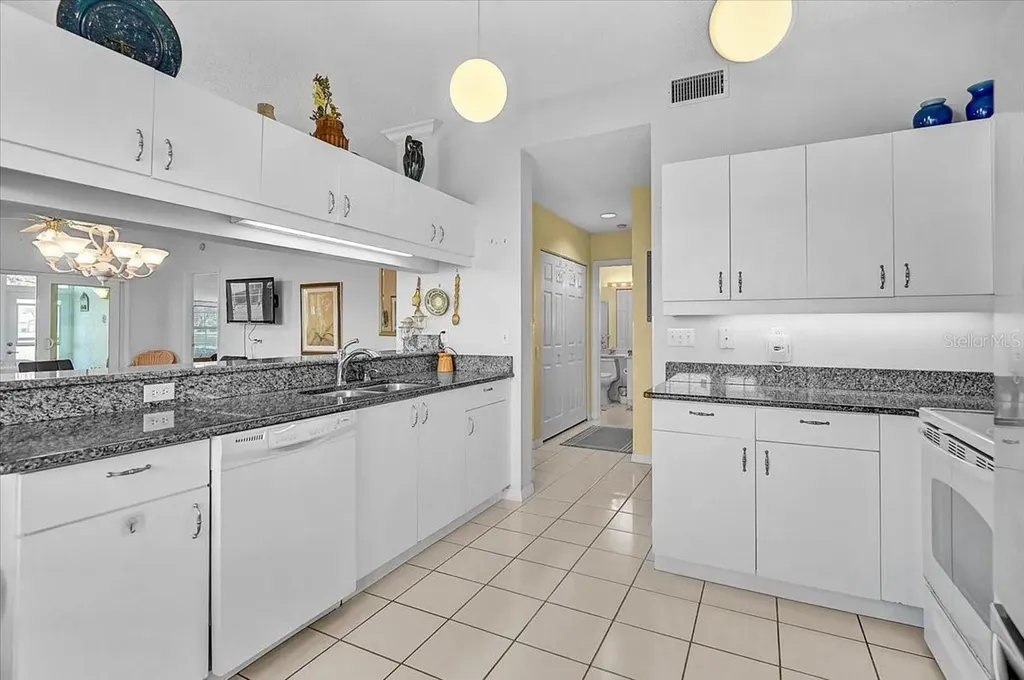 4706 Sand Trap Street Circle E Bradenton FL 34203