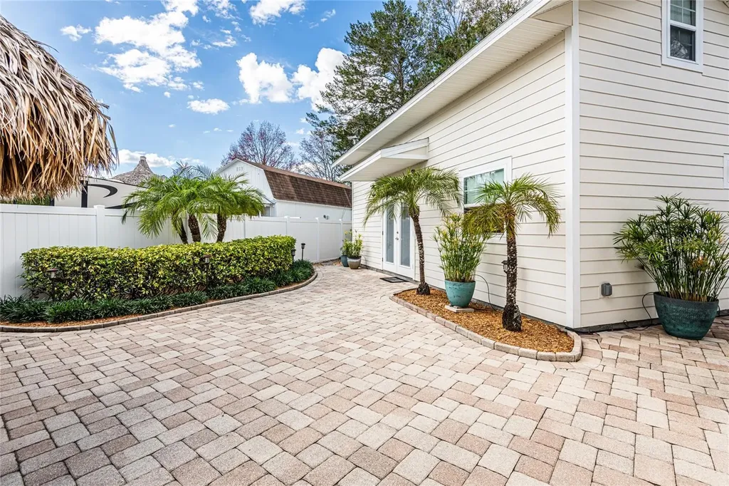 20300 Leonard Road Lutz FL 33558