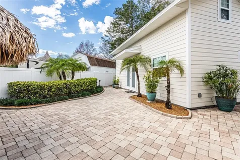 20300 Leonard Road Lutz FL 33558