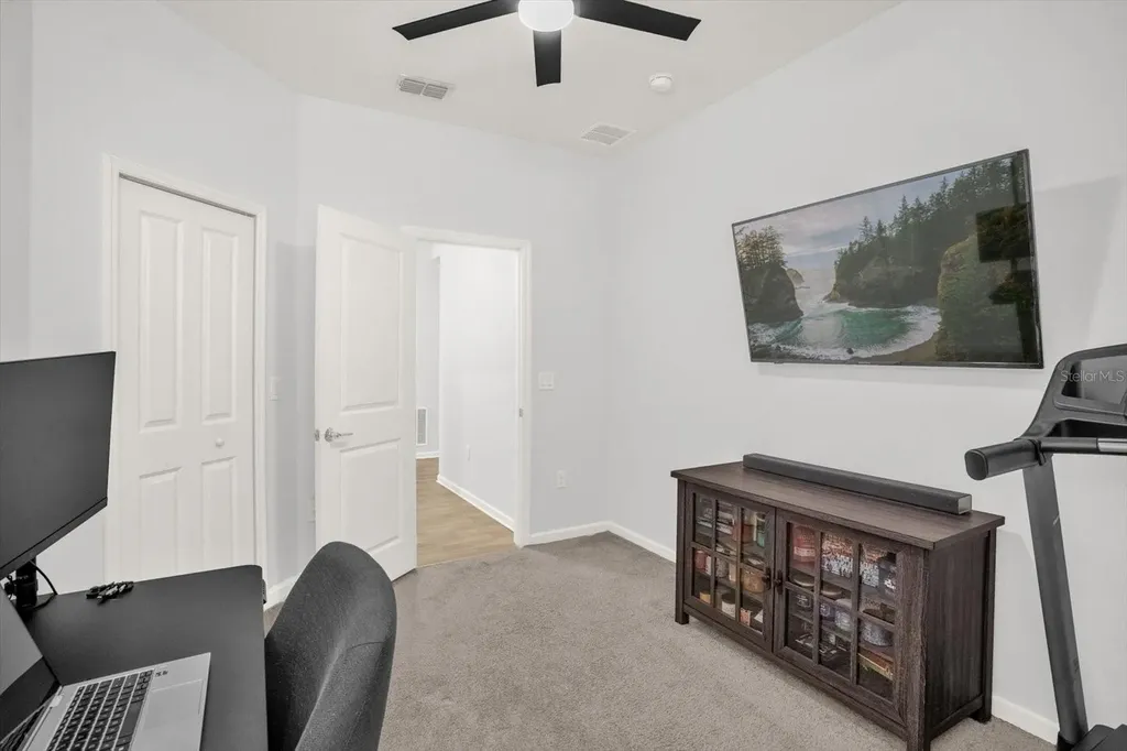 6941 Dilly Lake Avenue Groveland FL 34736