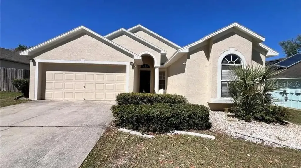 418 Henderson Avenue Seffner FL 33584