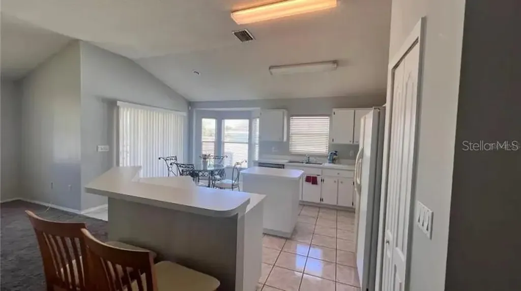 418 Henderson Avenue Seffner FL 33584