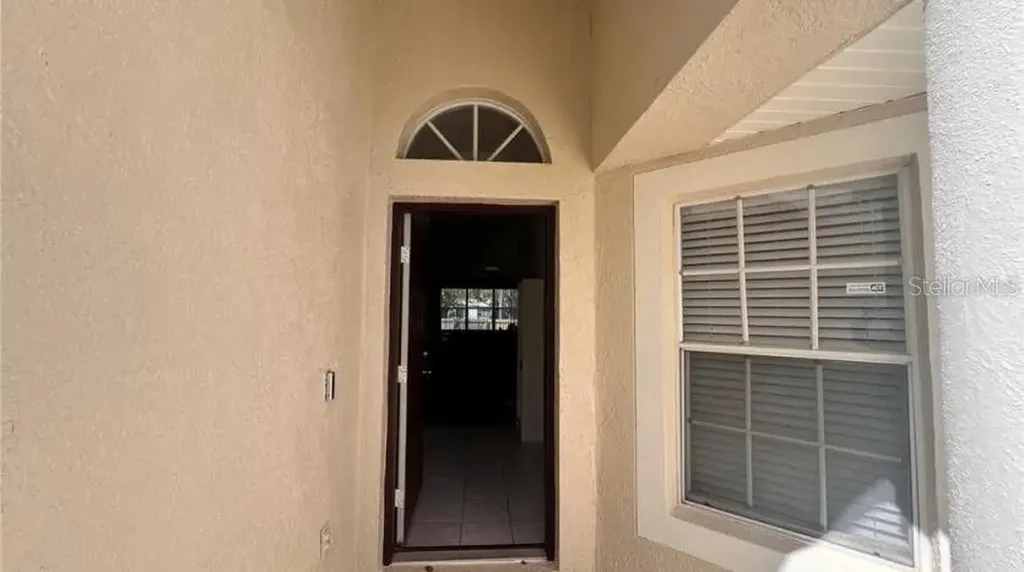 418 Henderson Avenue Seffner FL 33584