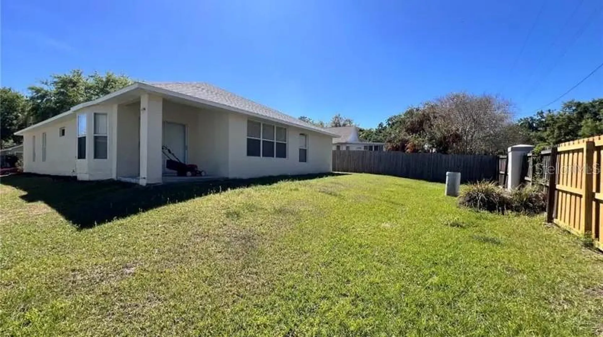 418 Henderson Avenue Seffner FL 33584