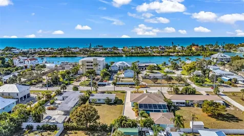 312 Bayshore Road Nokomis FL 34275