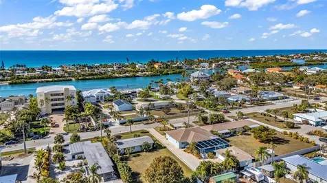 312 Bayshore Road Nokomis FL 34275