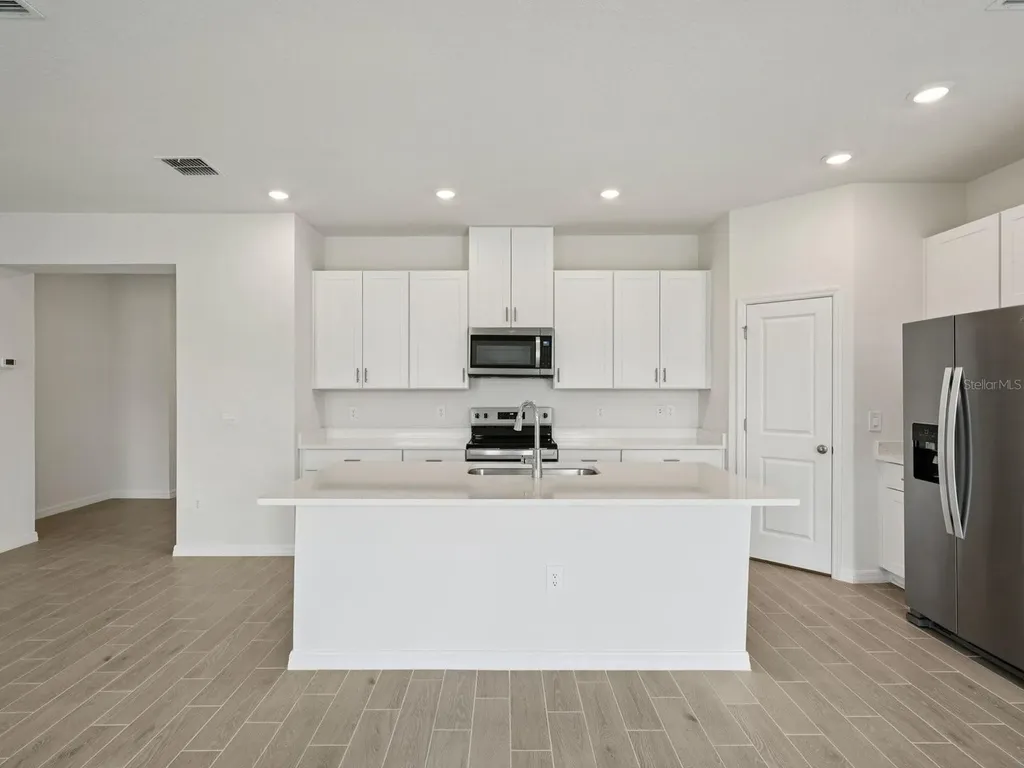 1740 Coolridge Place Zephyrhills FL 33541