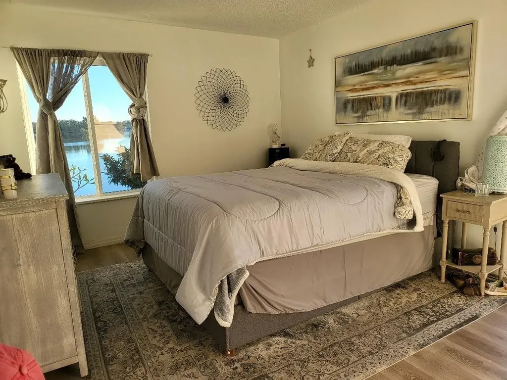 574 Orange Drive Altamonte Springs FL 32701