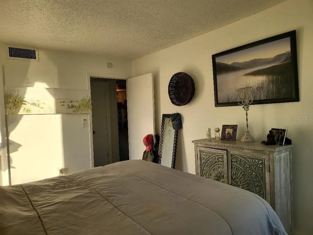 574 Orange Drive Altamonte Springs FL 32701