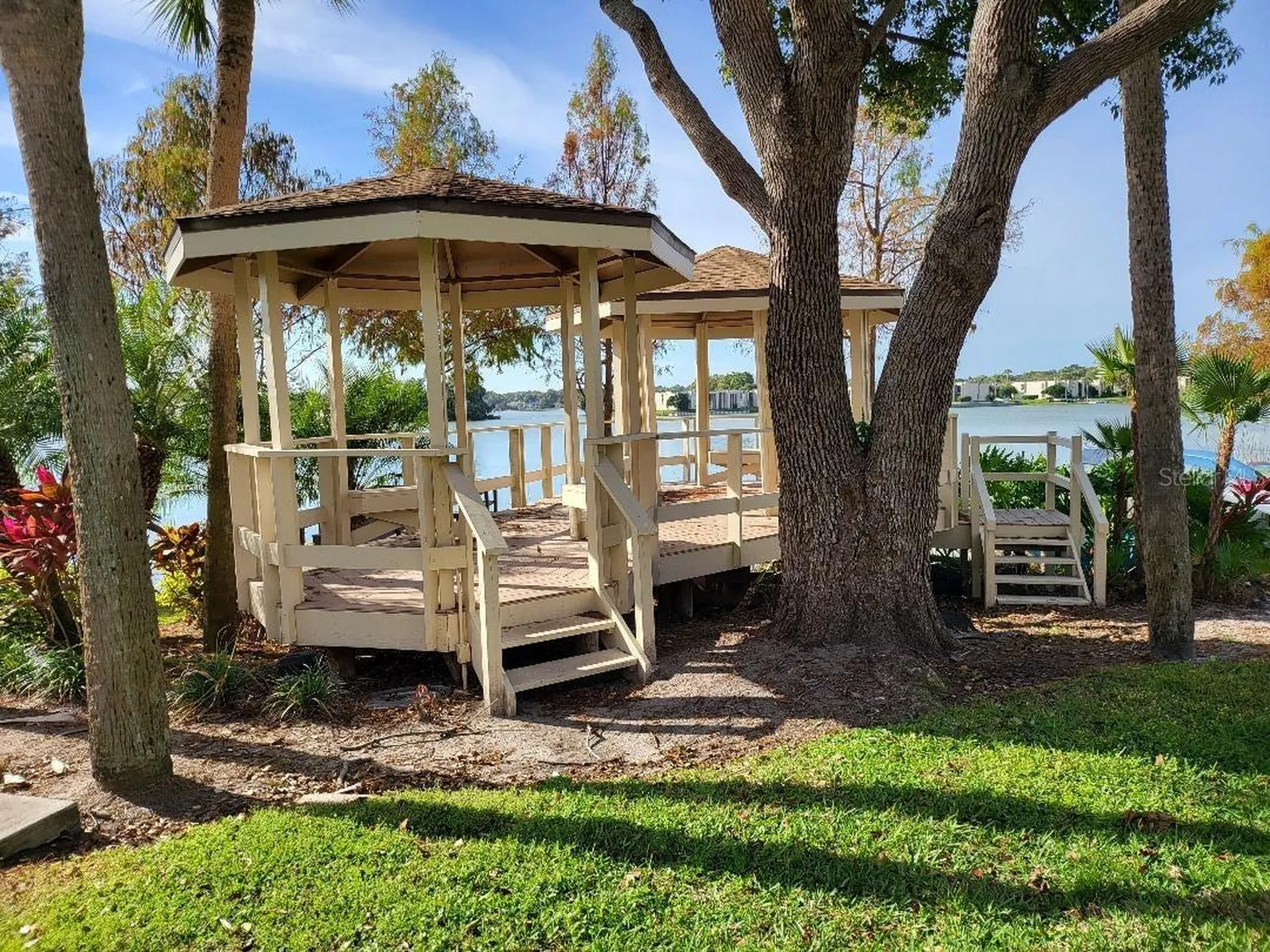 574 Orange Drive Altamonte Springs FL 32701