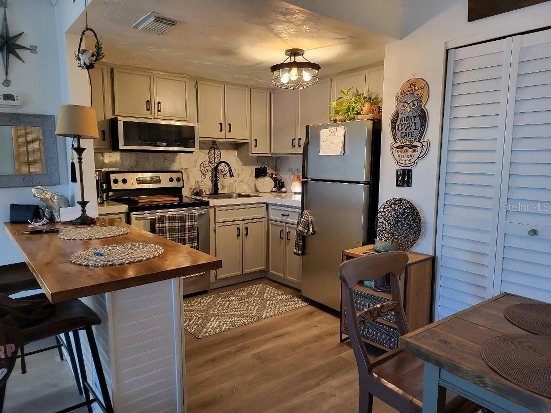 574 Orange Drive Altamonte Springs FL 32701
