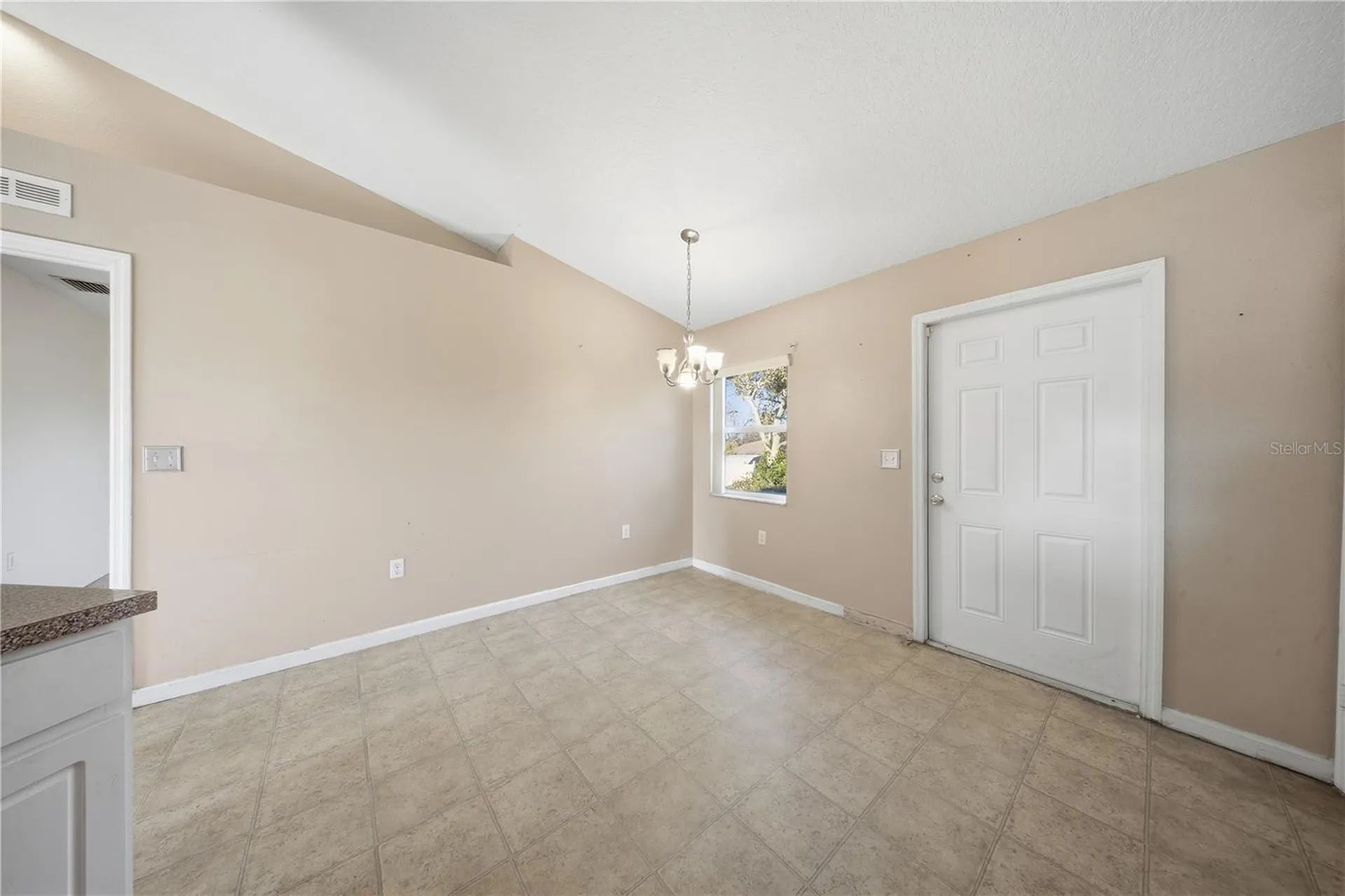839 Hollywood Street Daytona Beach FL 32117