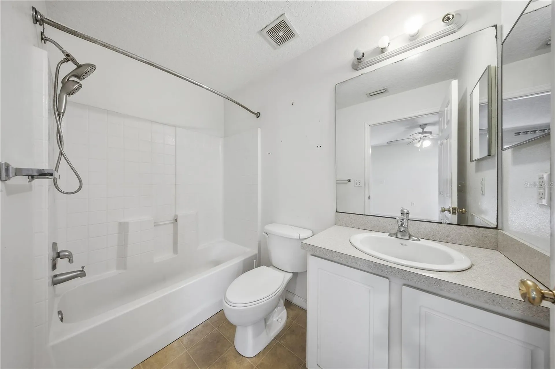 839 Hollywood Street Daytona Beach FL 32117