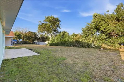 839 Hollywood Street Daytona Beach FL 32117