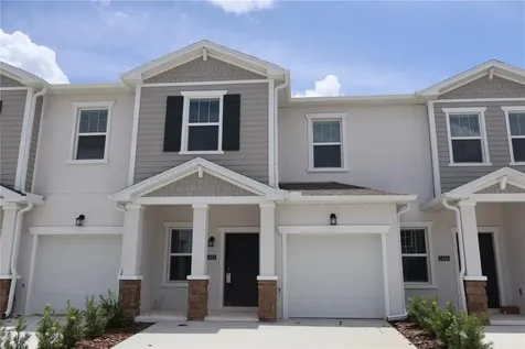 2452 Skyline Loop Kissimmee FL 34758