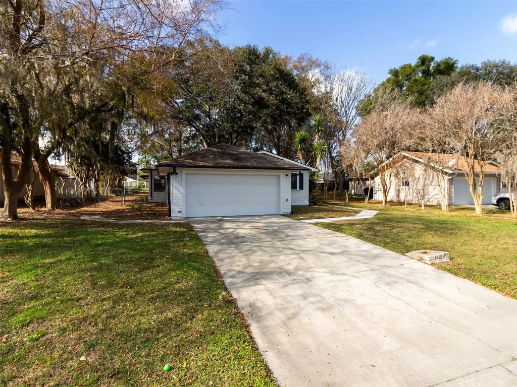4680 NW 44th Court Ocala FL 34482