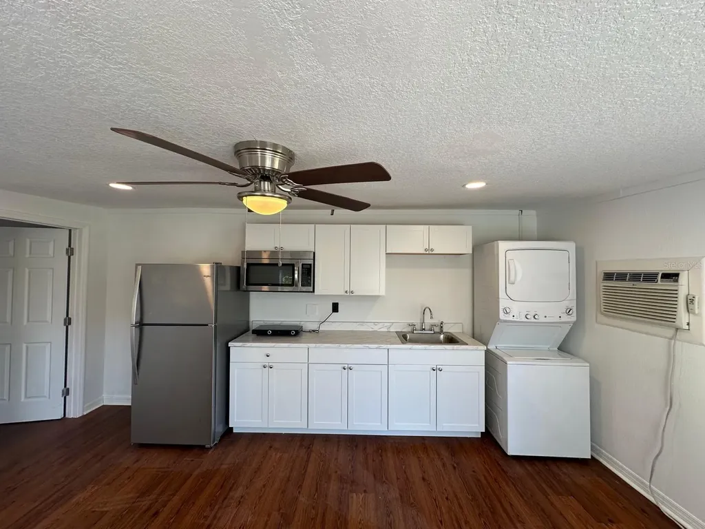 2211 Sunny View Drive Oviedo FL 32765