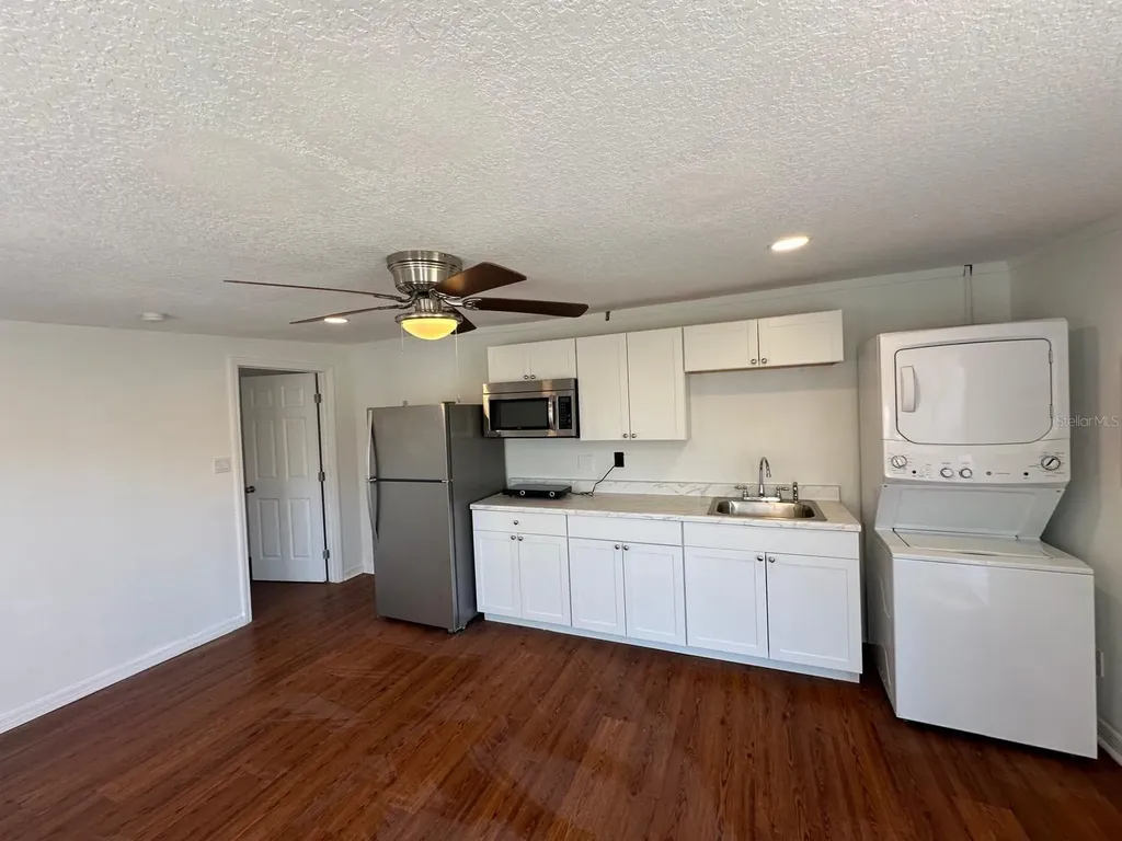 2211 Sunny View Drive Oviedo FL 32765