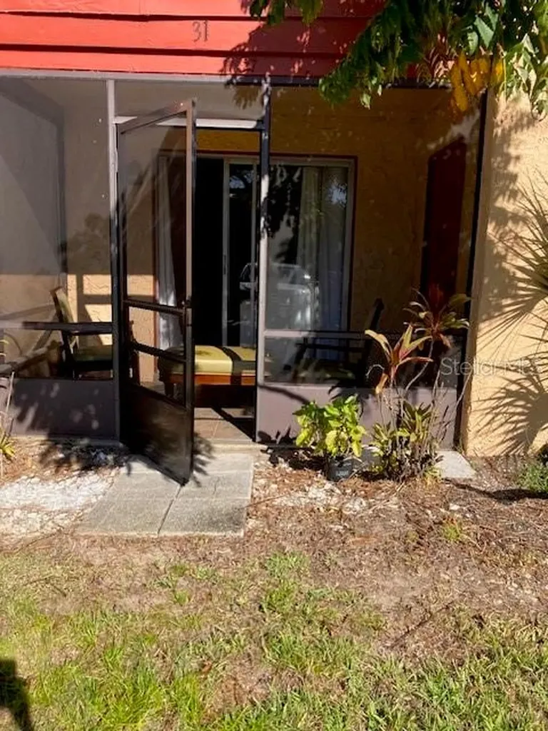 2804 N Powers Drive Orlando FL 32818