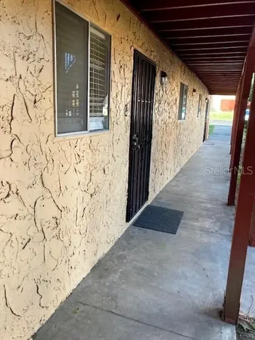 2804 N Powers Drive Orlando FL 32818