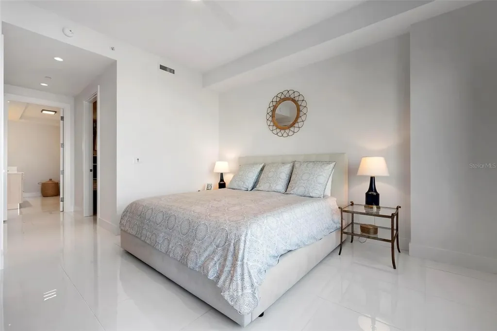 111 S Pineapple Avenue Sarasota FL 34236