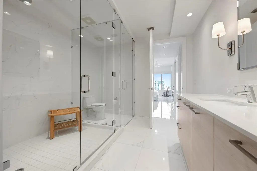 111 S Pineapple Avenue Sarasota FL 34236
