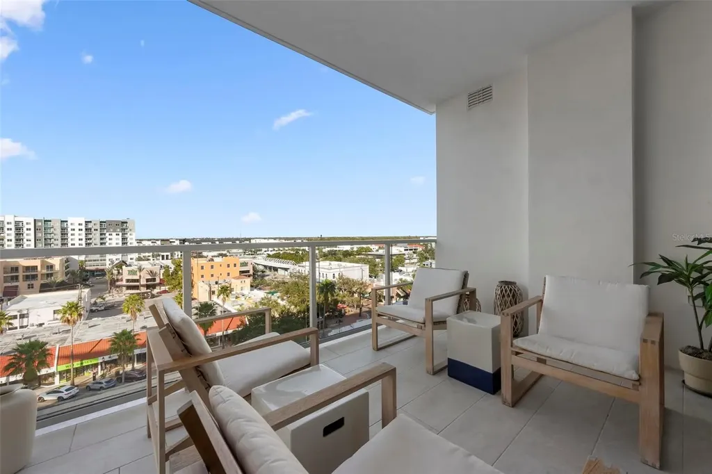 111 S Pineapple Avenue Sarasota FL 34236