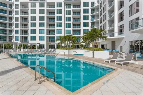 111 S Pineapple Avenue Sarasota FL 34236