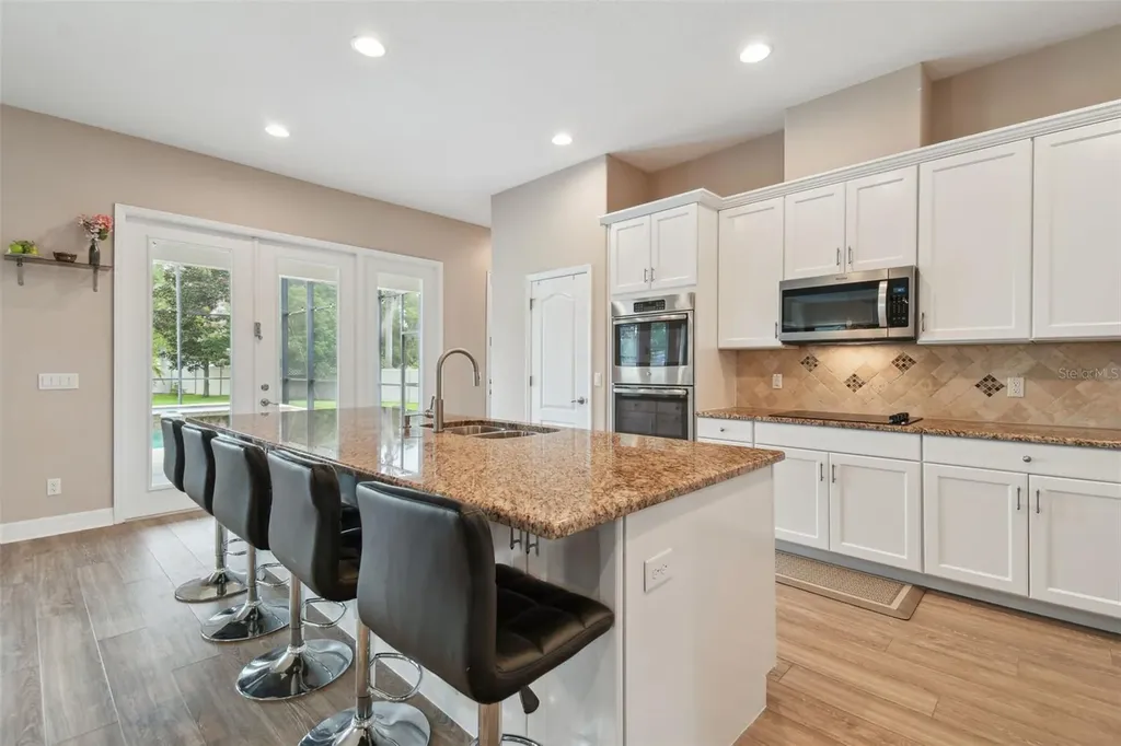 2566 Lake Manor Drive Land O Lakes FL 34639