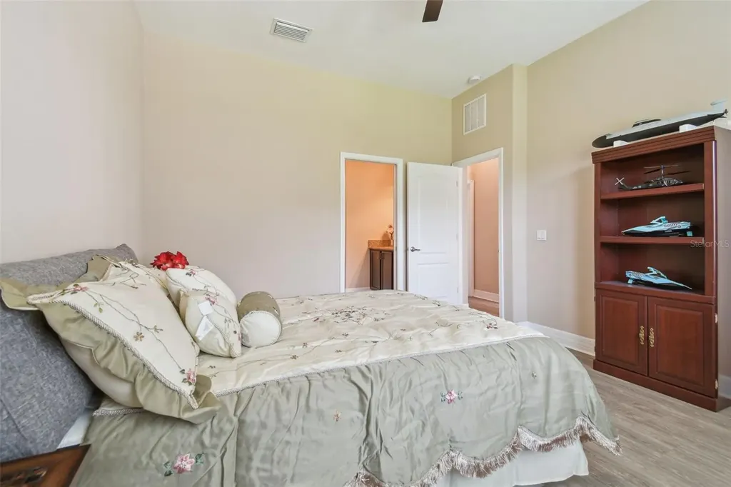 2566 Lake Manor Drive Land O Lakes FL 34639