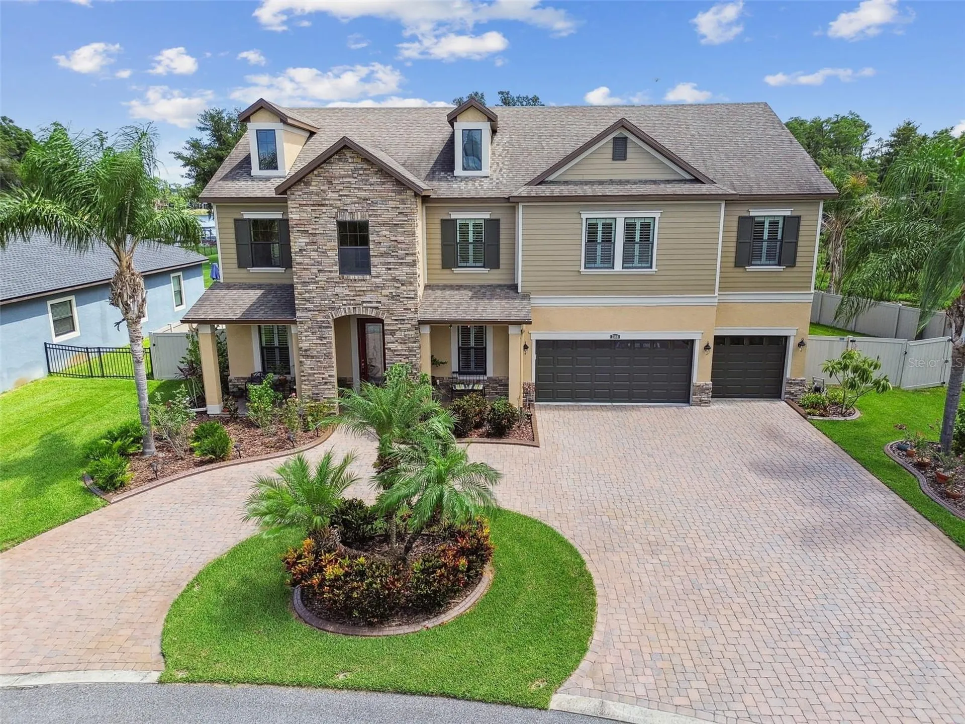 2566 Lake Manor Drive Land O Lakes FL 34639