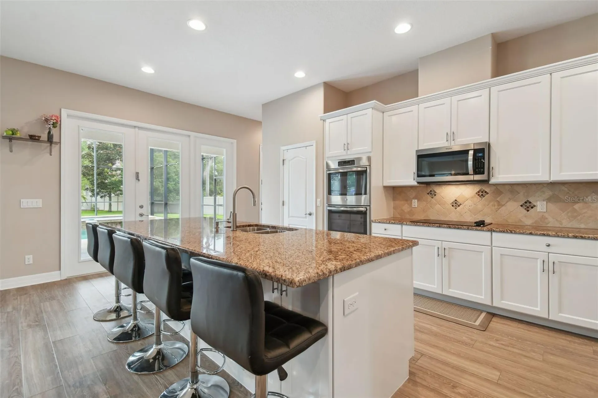 2566 Lake Manor Drive Land O Lakes FL 34639
