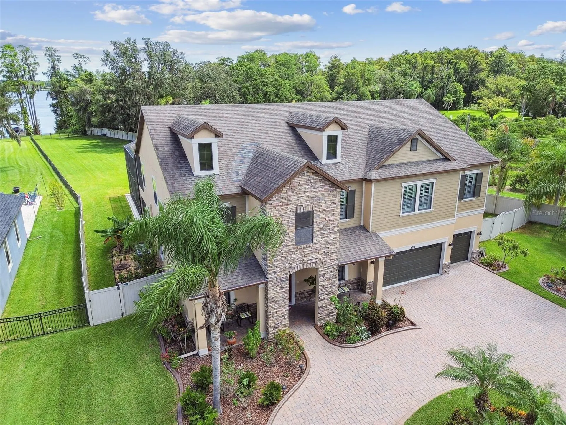 2566 Lake Manor Drive Land O Lakes FL 34639